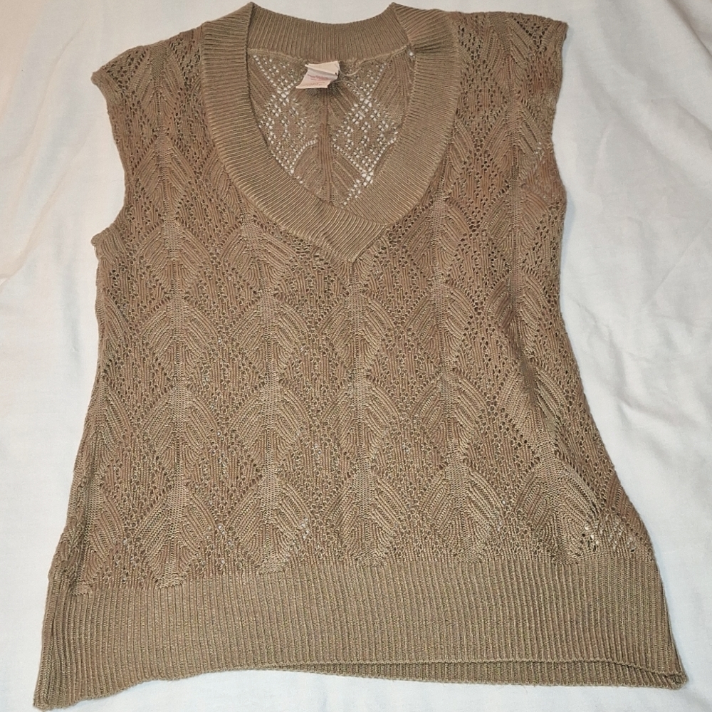 Sweater vest